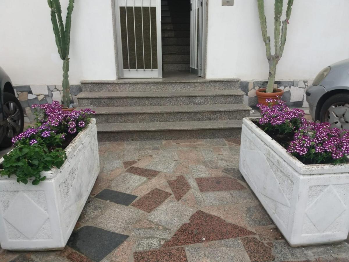 Appartamenti Naxos Giardini Naxos Bagian luar foto