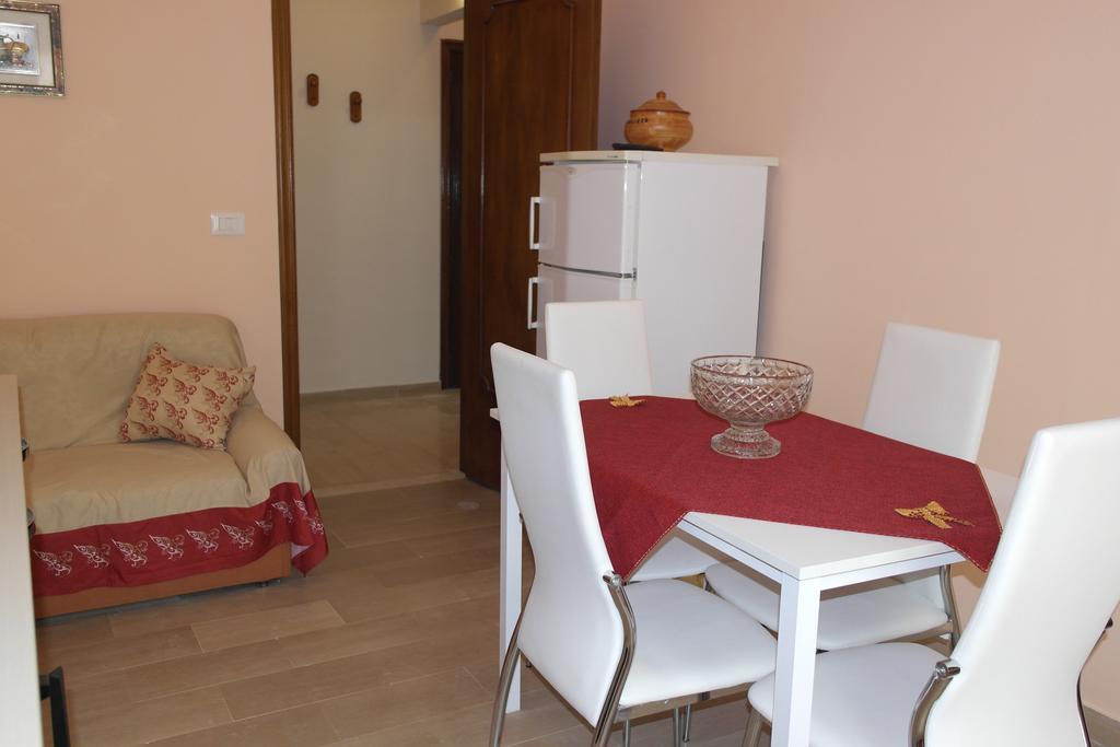 Appartamenti Naxos Giardini Naxos Bagian luar foto