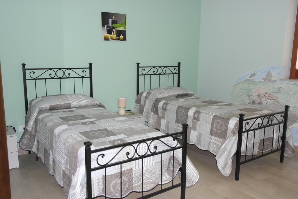 Appartamenti Naxos Giardini Naxos Bagian luar foto