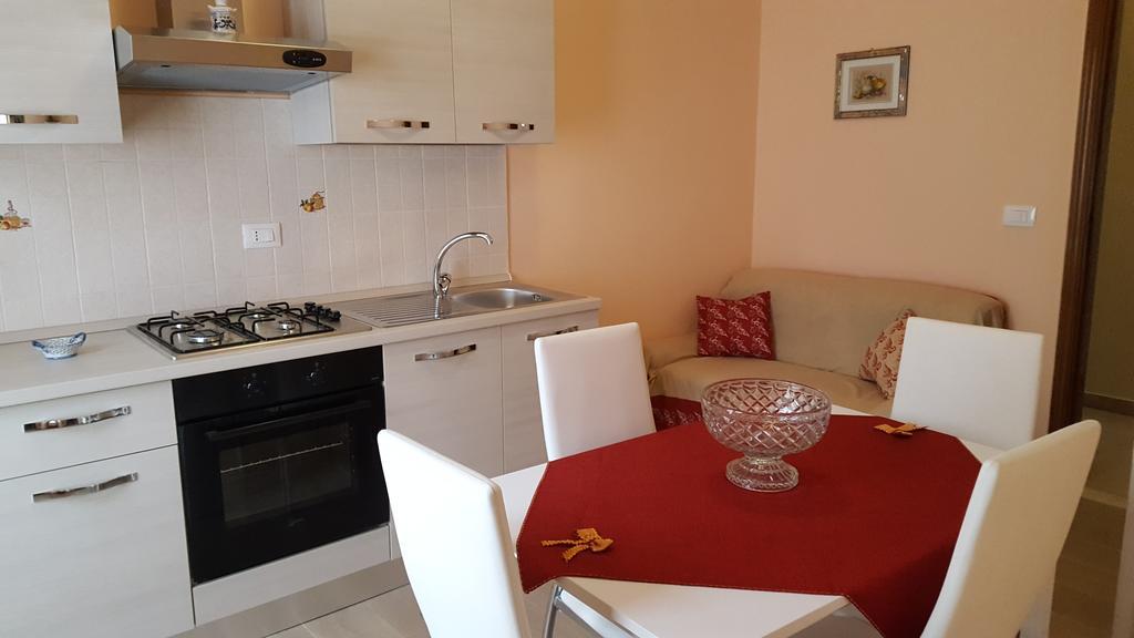 Appartamenti Naxos Giardini Naxos Bagian luar foto