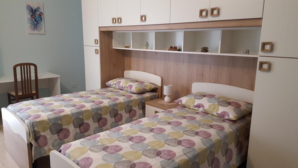 Appartamenti Naxos Giardini Naxos Bagian luar foto